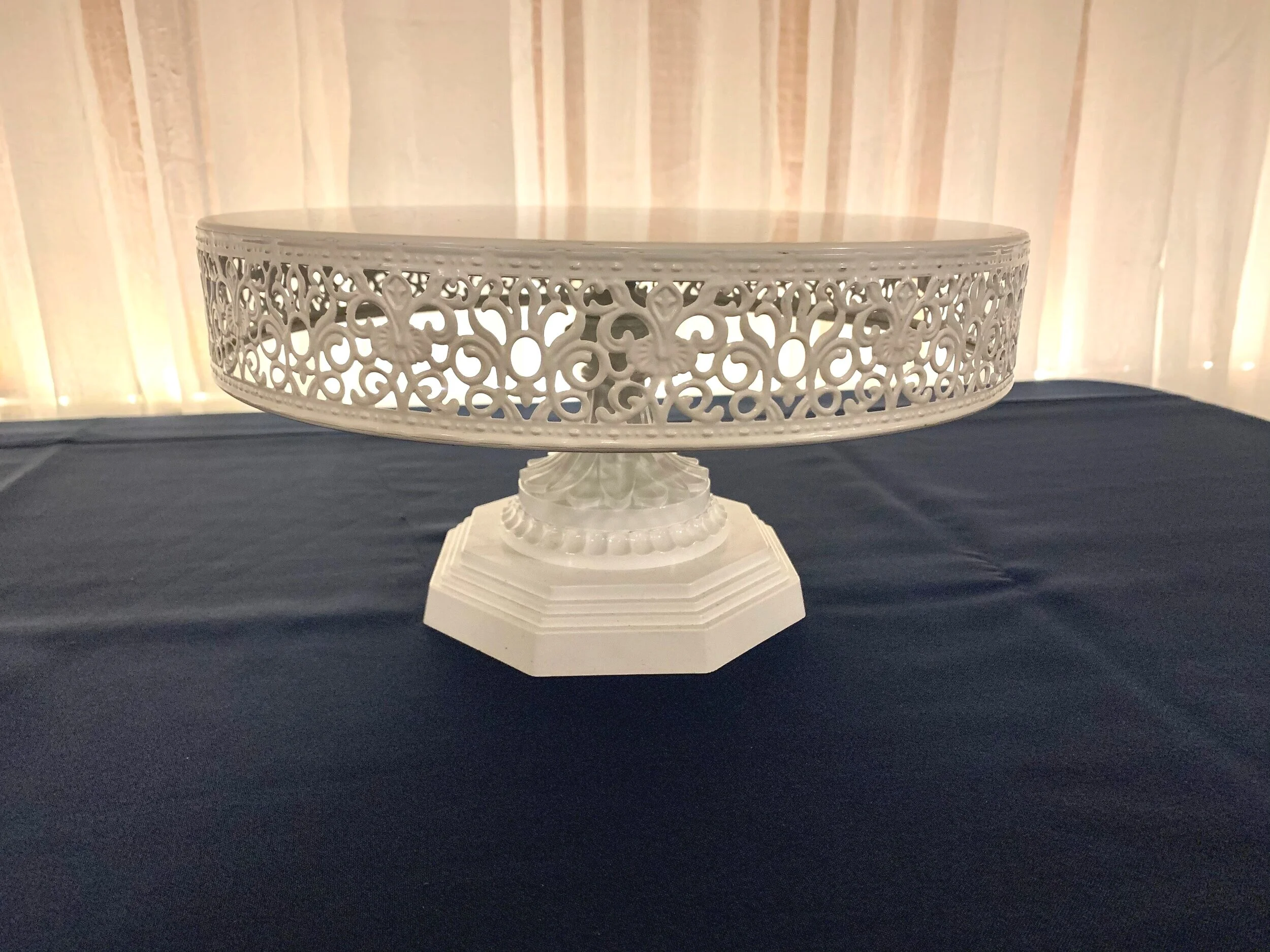 Lace cake stand deals